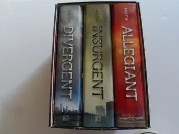 Cover of Divergent Series 3-Book Box Set