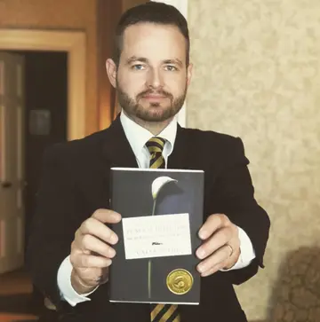 Cover of Confessions of a Funeral Director