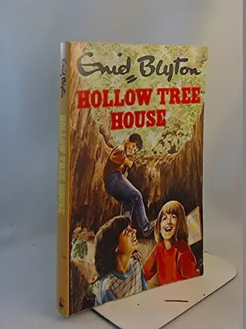 Cover of Hollow Tree House