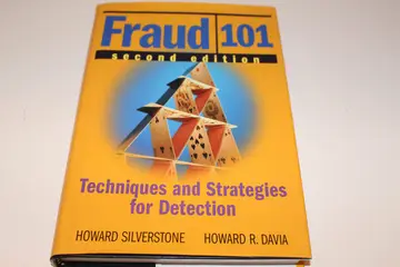 Cover of Fraud 101