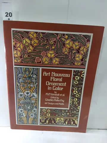 Cover of Art Nouveau Floral Ornament in Colour