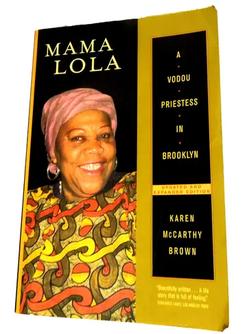 Cover of Mama Lola