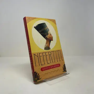 Cover of Nefertiti