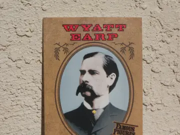 Cover of Wyatt Earp