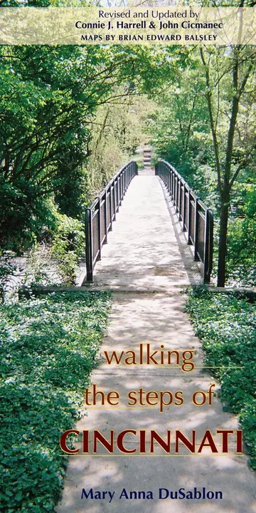Cover of Walking the Steps of Cincinnati
