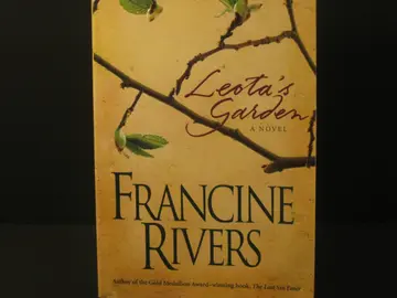Cover of Leota's Garden