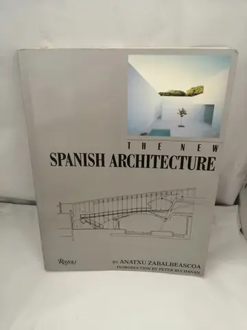 Cover of New Spanish Architecture