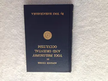 Cover of Advanced Course in Yogi Philosophy