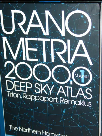 Cover of Uranometria 2000.0