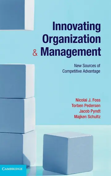 Cover of Innovating Organization and Management