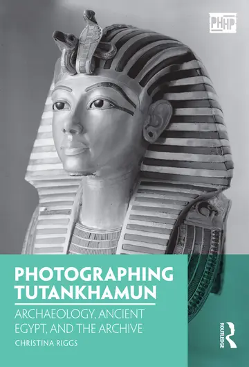 Cover of Photographing Tutankhamun