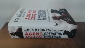 Cover of Agent Zigzag and Operation Mincemeat