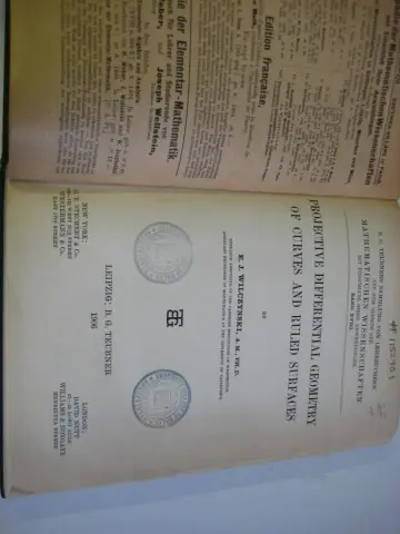 Cover of Projective differential geometry of curves and ruled surfaces