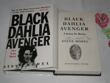 Cover of The Black Dahlia Avenger