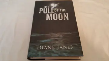 Cover of Pull of the Moon