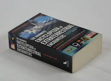 Cover of The Mammoth Encyclopedia of Extraterrestrial Encounters