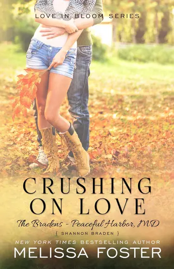 Cover of Crushing on Love (The Bradens at Peaceful Harbor)