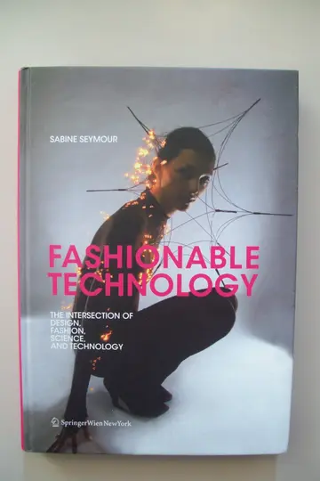Cover of Fashionable Technology