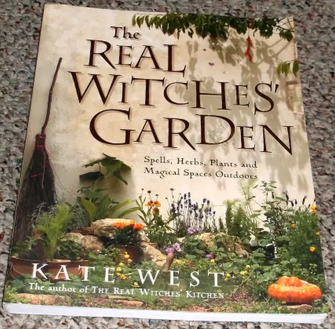 Cover of The Real Witches' Garden