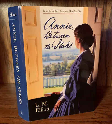 Cover of Annie, Between the States
