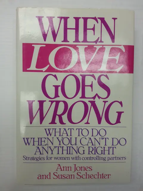 Cover of When Love Goes Wrong