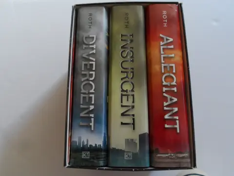 Cover of Divergent Series 3-Book Box Set