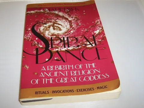 Cover of Spiral Dance