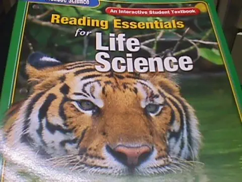 Cover of Glencoe Life Iscience, Grade 7, Reading Essentials