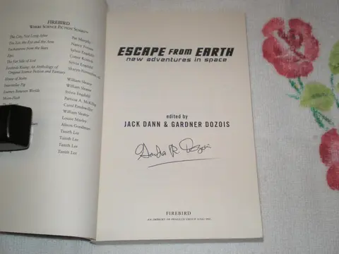 Cover of Escape from Earth
