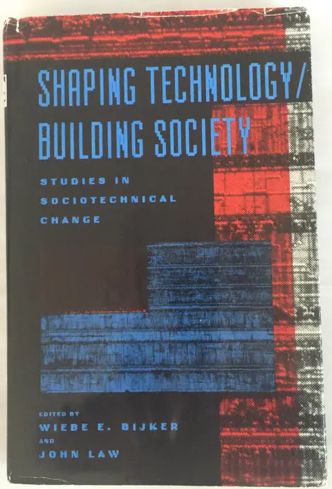 Cover of Shaping Technology/Building Society