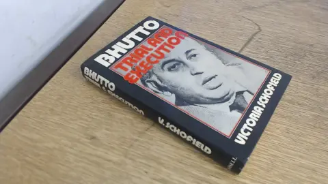 Cover of Bhutto