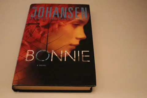 Cover of Bonnie