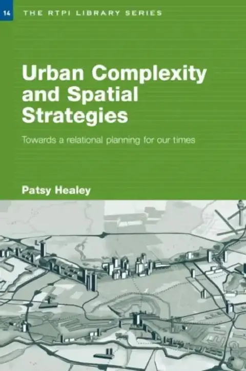 Cover of Urban Complexity and Spatial Strategies
