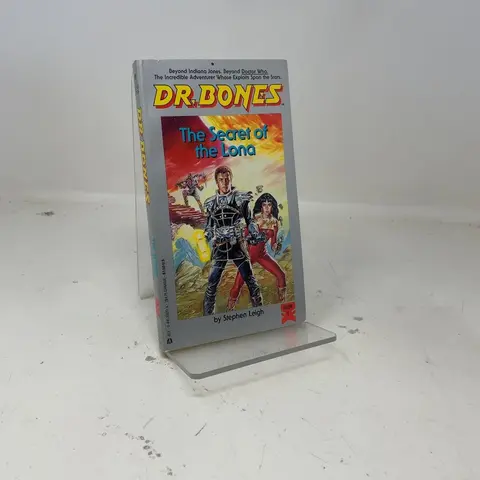 Cover of Dr Bones Bk1