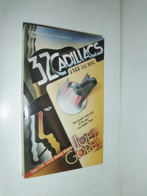 Cover of 32 Cadillacs