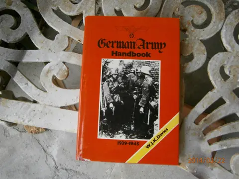 Cover of German Army handbook, 1939-1945
