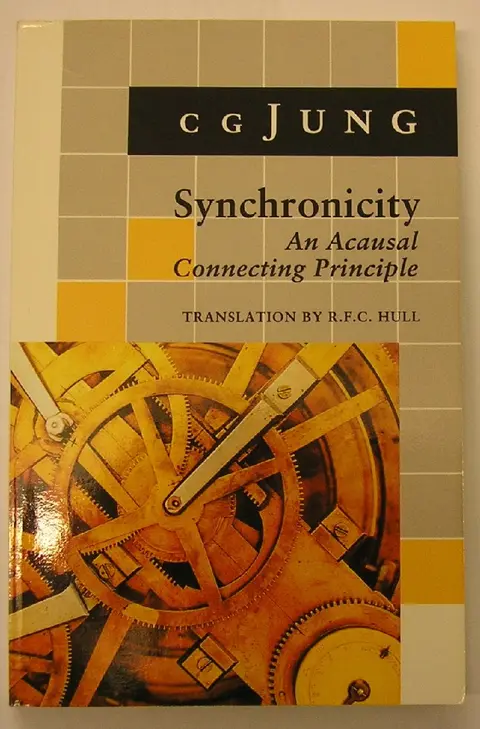 Cover of Synchronicity – an Acausal Connecting Principle