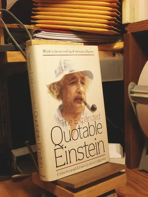 Cover of The Expanded Quotable Einstein
