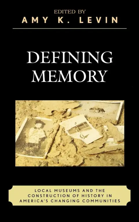Cover of Defining Memory