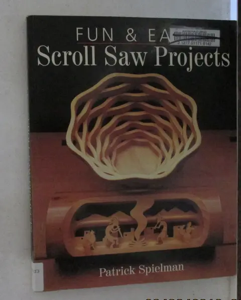 Cover of Fun & Easy Scroll Saw Projects