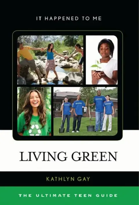 Cover of Living Green