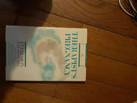 Cover of The Therapist's Pregnancy