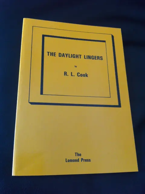 Cover of Daylight Lingers