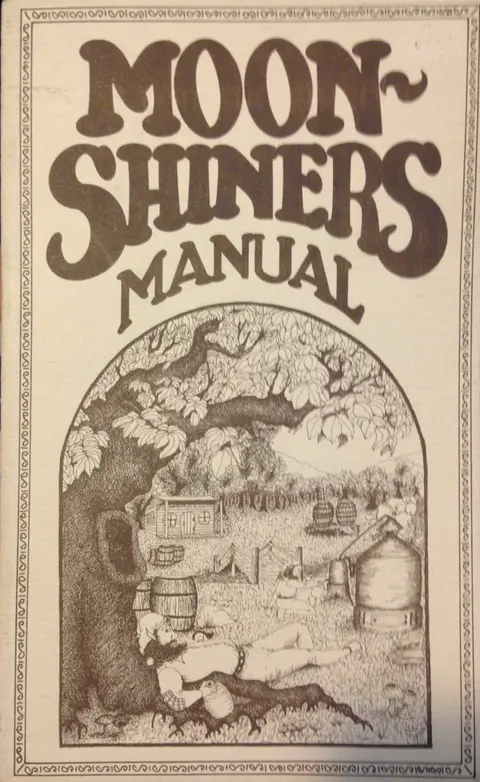 Cover of Moonshiners Manual