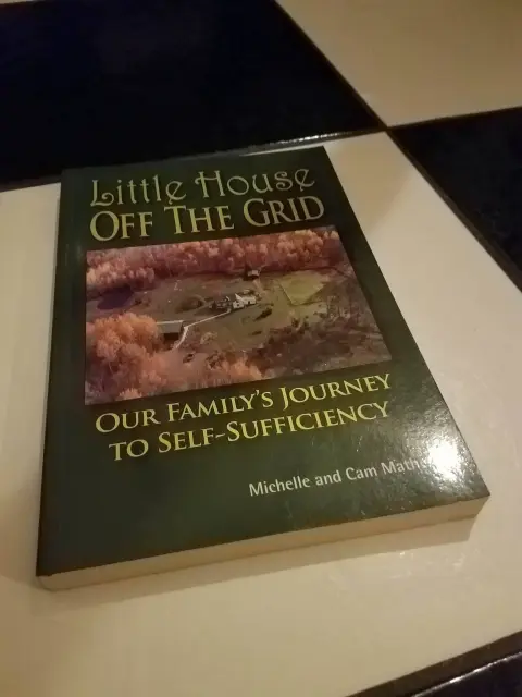 Cover of Little House Off the Grid