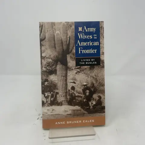 Cover of Army Wives on the American Frontier