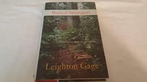 Cover of Buried Strangers