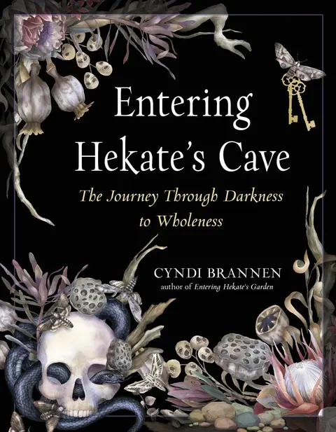 Cover of Entering Hekate's Cave
