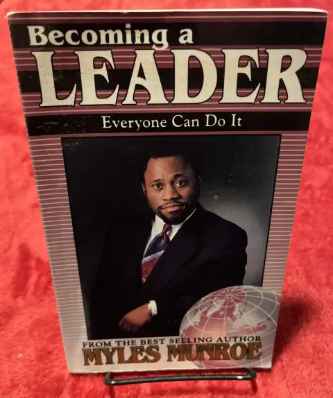 Cover of Becoming a Leader