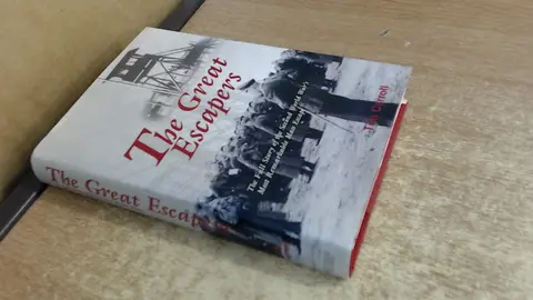 Cover of The Great Escapers